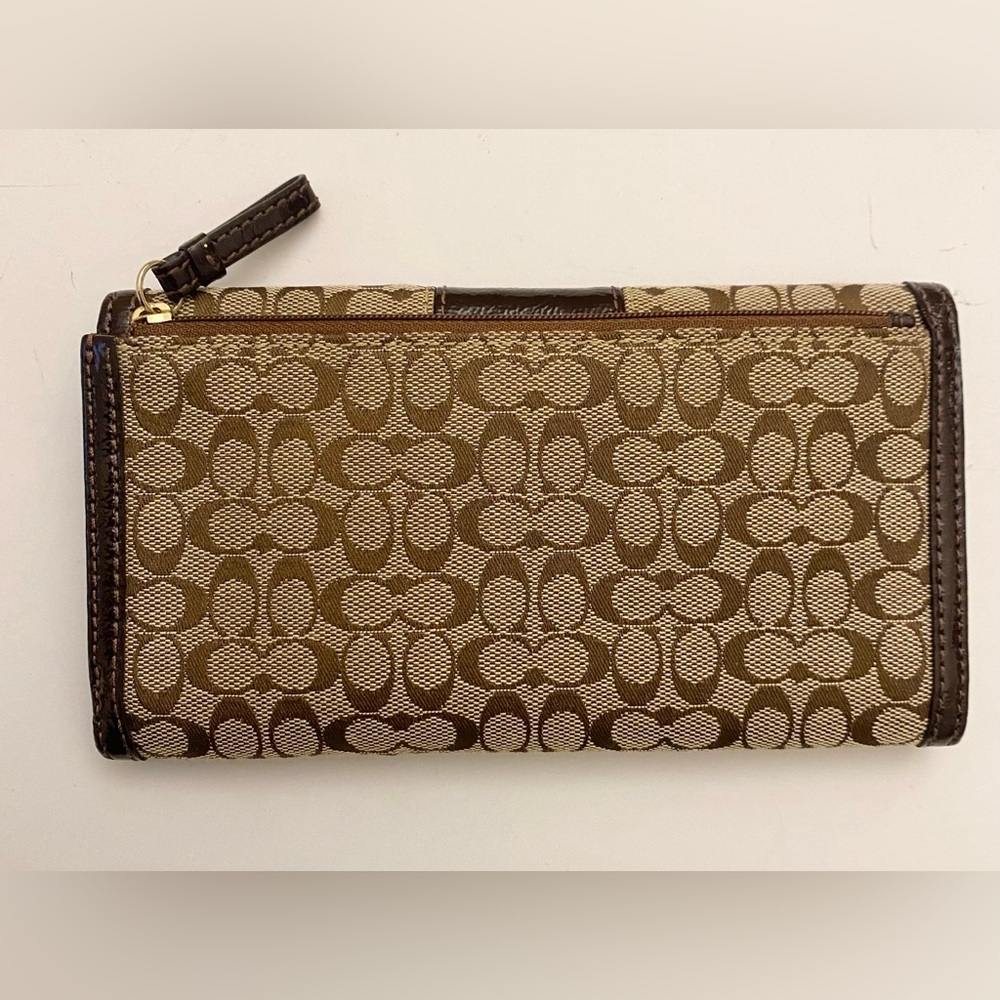 COACH Signature Patent Trim Trifold  Wallet & Coach Penelope Crossbody Bag - Picture 5 of 17